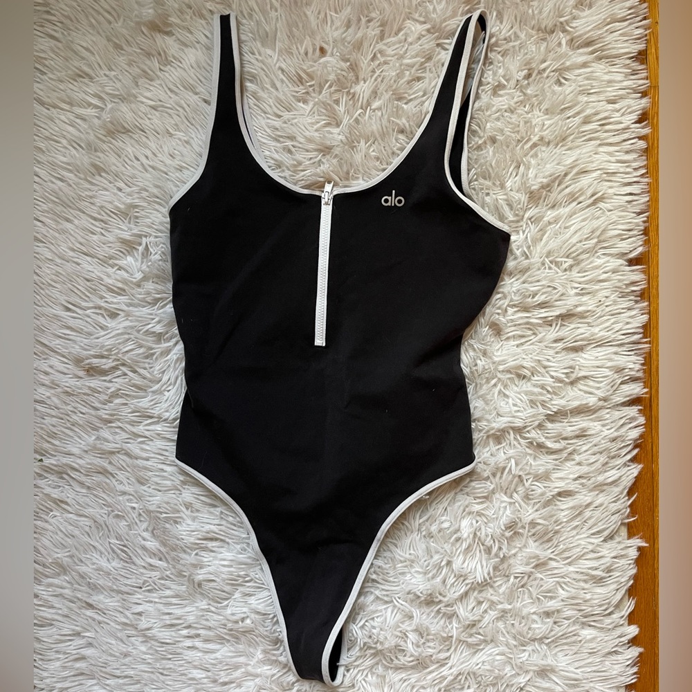 ALO YOGA BODYSUIT
